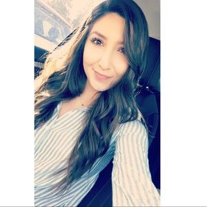 Meet your Posher, Claudia